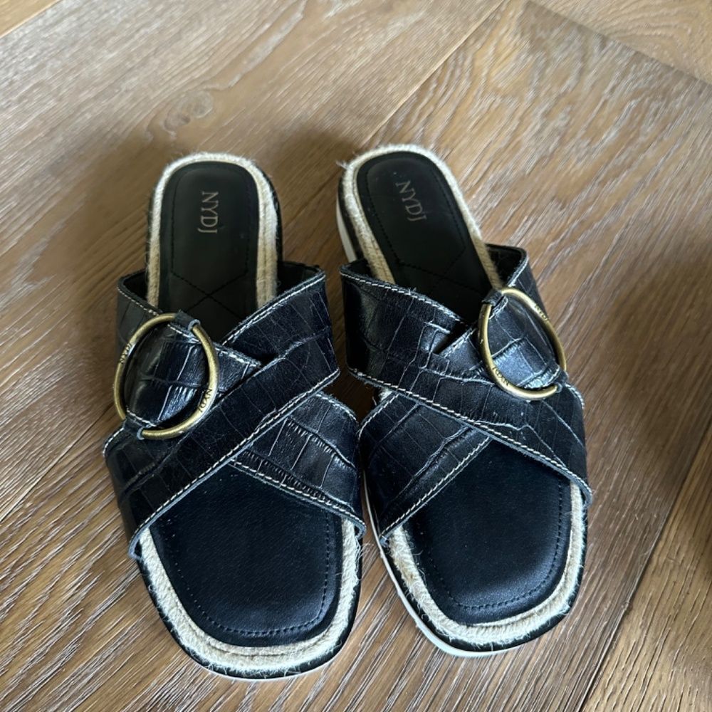 NYDJ Ross Slide Sandal Black Leather Crisscross Comfort Size 8 NEW - Picture 3 of 10